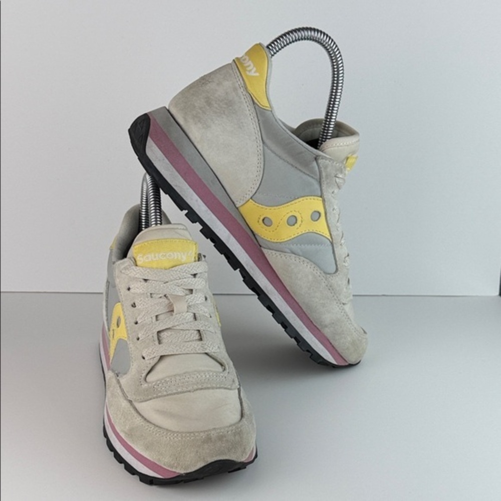 Saucony Jazz‎ Triple Women's Gray and Yellow Sneakers Size 6 - Picture 2 of 11
